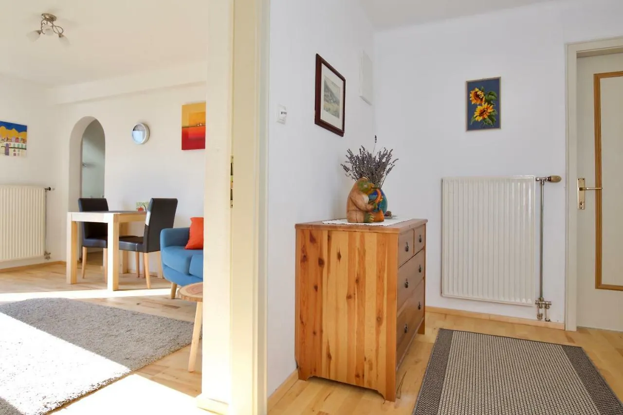 Ferienwohnung Monika Knoflach إنسبروك